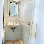 Azzurra A Due Passi Dal Mare Is Traias