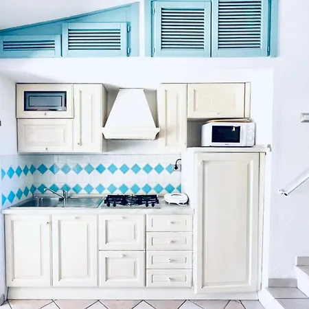 Azzurra A Due Passi Dal Mare * Is Traias