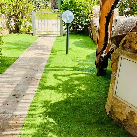 Azzurra A Due Passi Dal Mare Is Traias