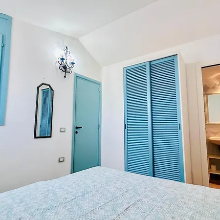 Azzurra A Due Passi Dal Mare Is Traias