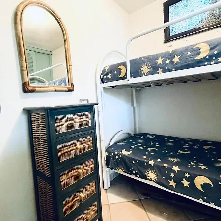 Azzurra A Due Passi Dal Mare Holiday home Is Traias